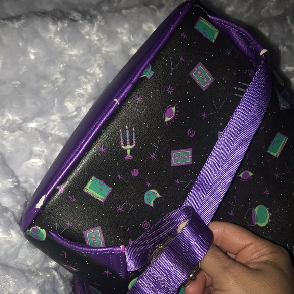 Loungefly Hocus Pocus Disney Parks exclusive mini backpack - Picture 6 of 11